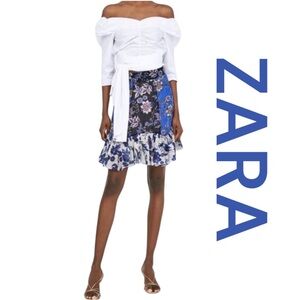 ZARA WOMAN Blue Floral Patchwork Mini Skirt, Size S.